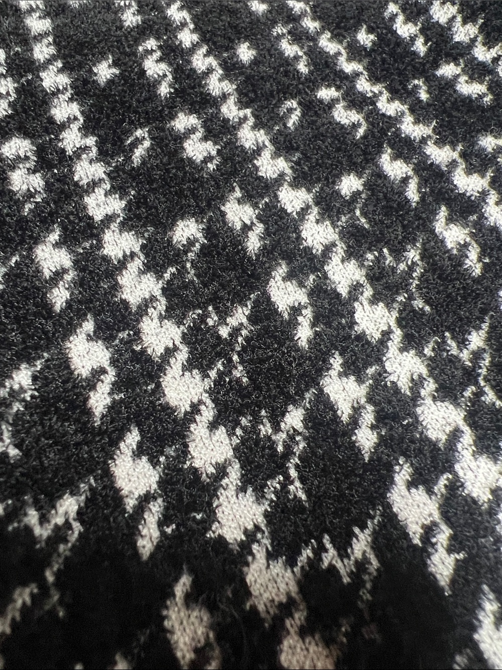 Ted Baker Black and White Houndstooth Midi Skirt - Picture 7 of 7